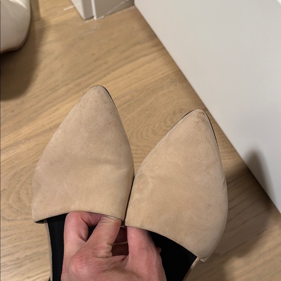 Jenni Kayne Tan and Black leather Flats with Pointed Toe - Picture 3 of 8